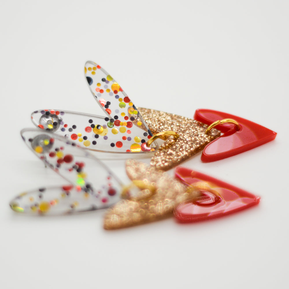 Corazones Triples - Confeti, Dorado Glitter y Rojo