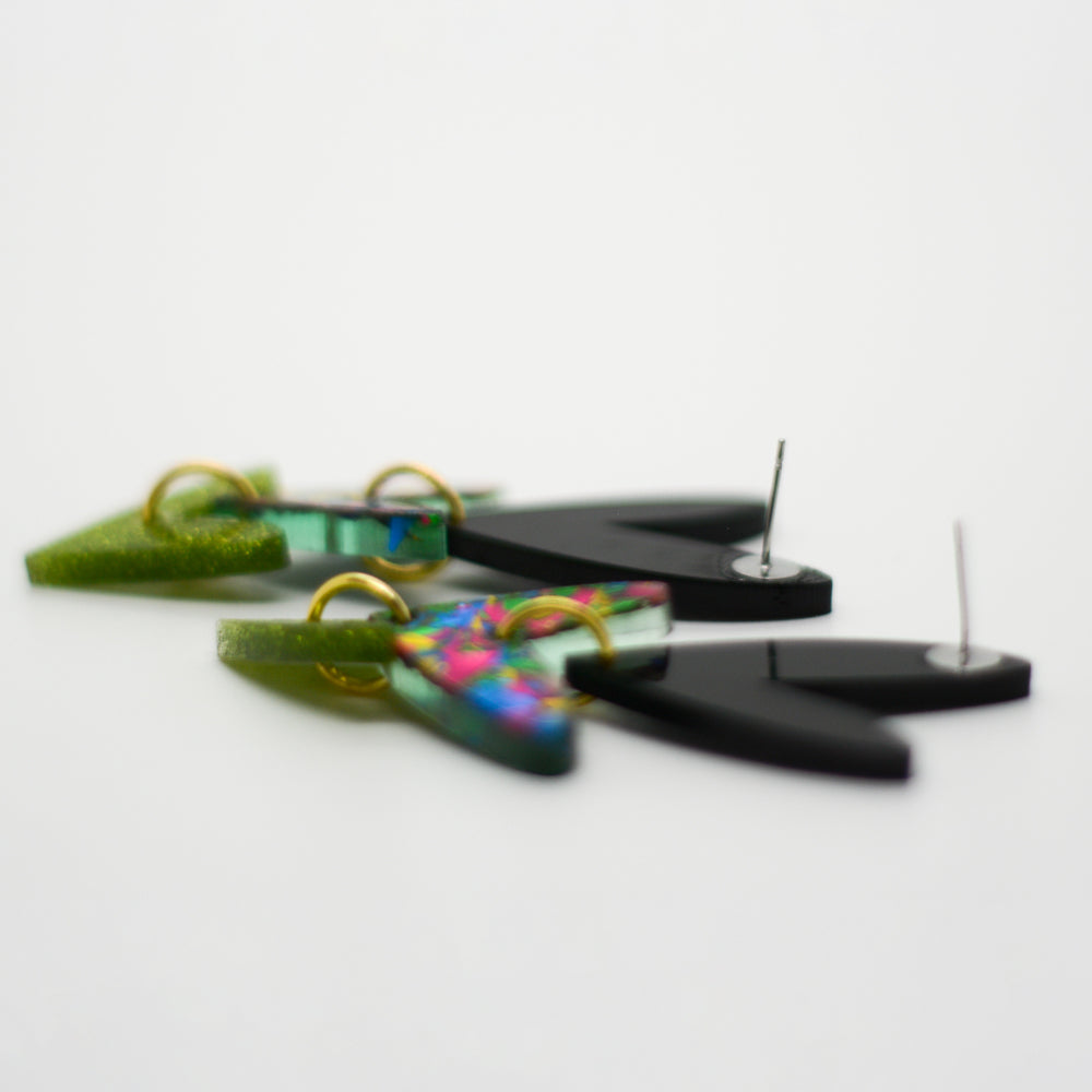 Corazones Triples - Negro, Confeti verde azul amarillo y Glitter Verde