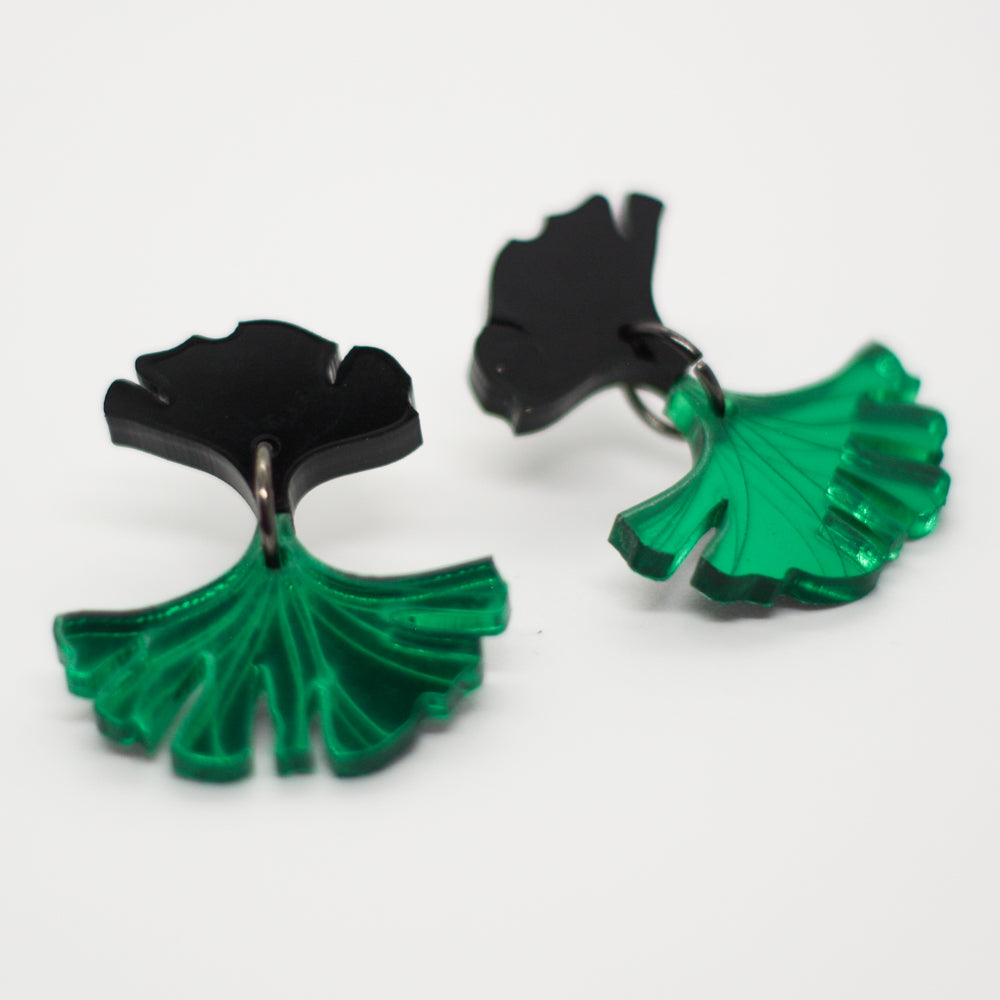 Ginkgo Biloba - Verde Espejado con argolla acero negro