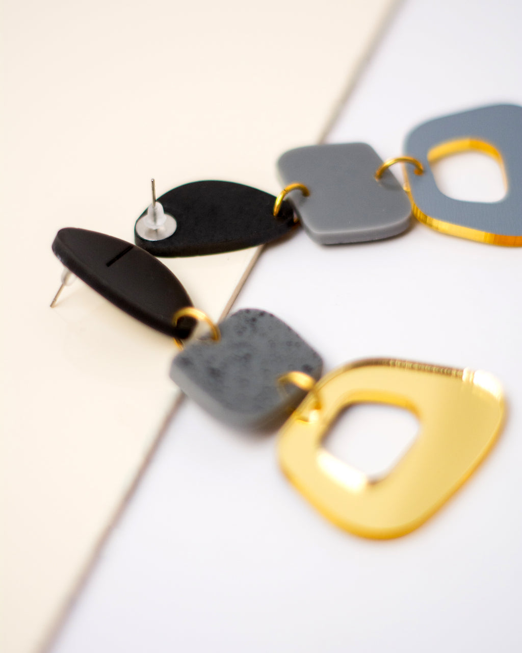 Aros Básicos XL - Color Negro, Gris con Efecto Moteado y Dorado Espejo