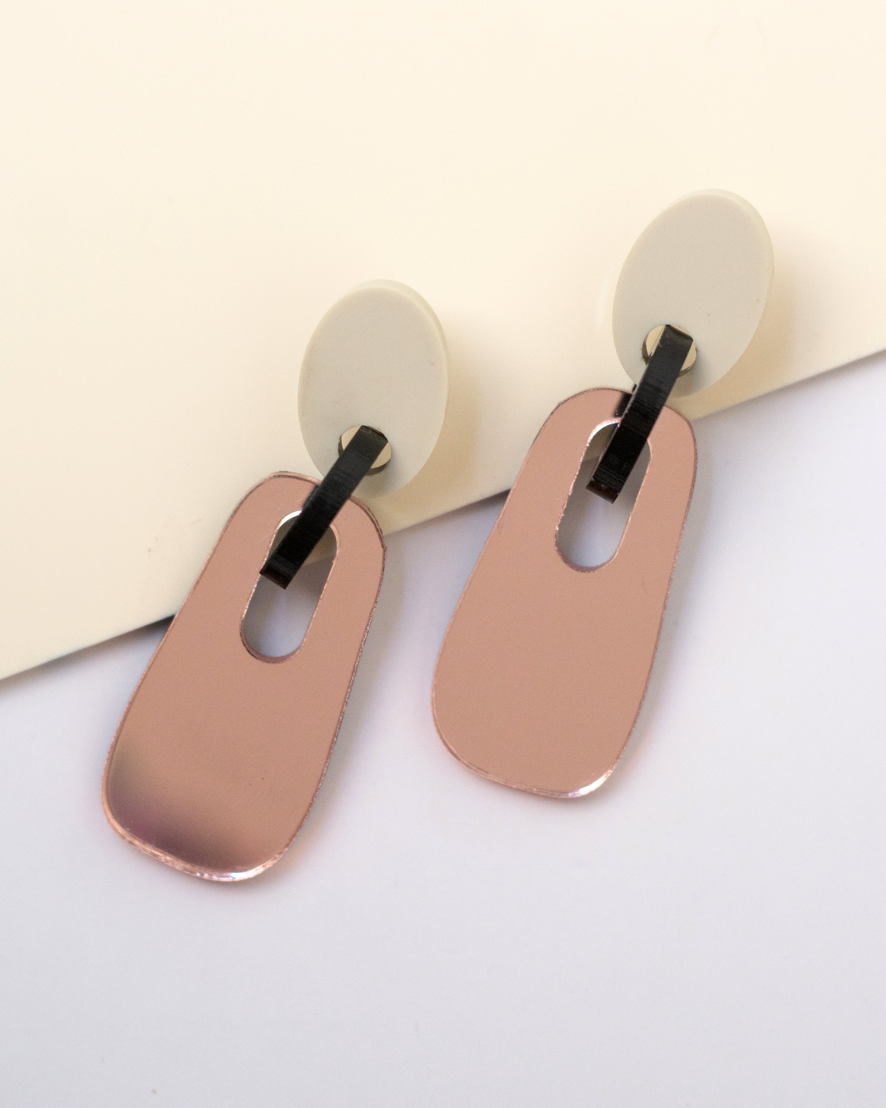 Aros Básicos Colgante - Color Blanco Hueso, Negro y Rosado Espejo