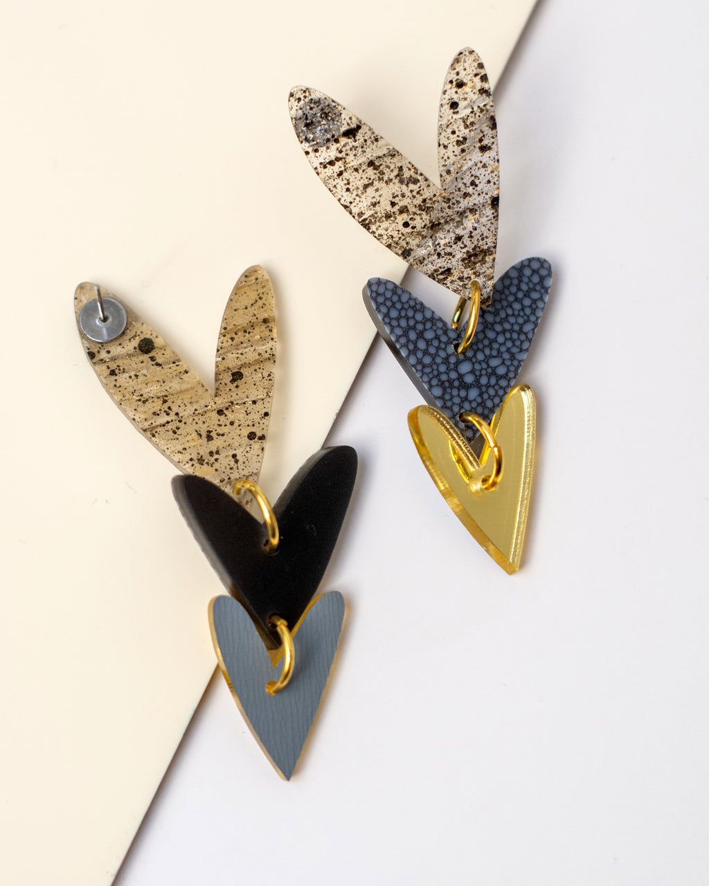 Corazones Triples - Beige marmoleado, Azul gris texturizado, Dorado Espejo