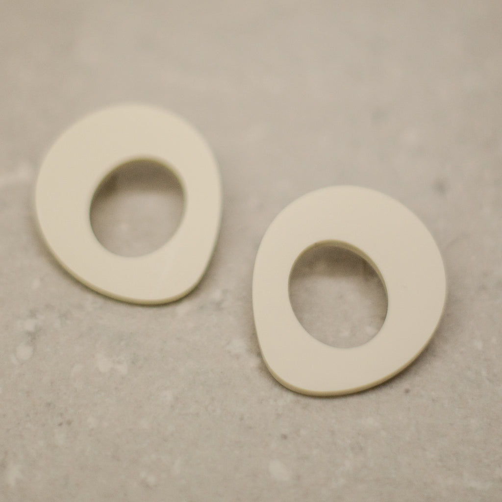 Aros Básicos color Blanco Hueso